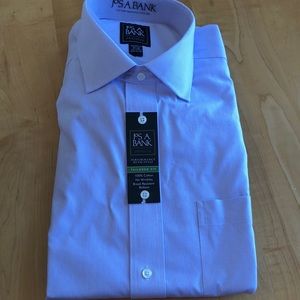 NWT Jos A Bank tailored fit dress shirt. 15.5/33. Lavender stripe
